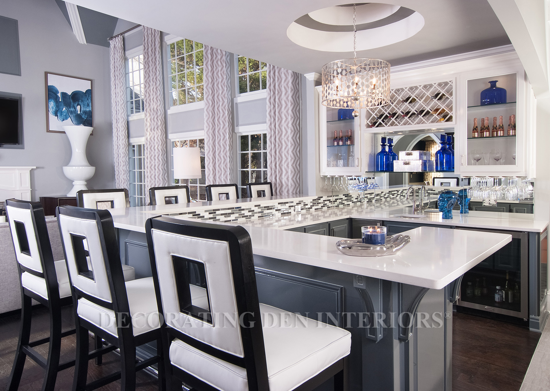 SULTRY SOPHISTICATED COCKTAIL BAR